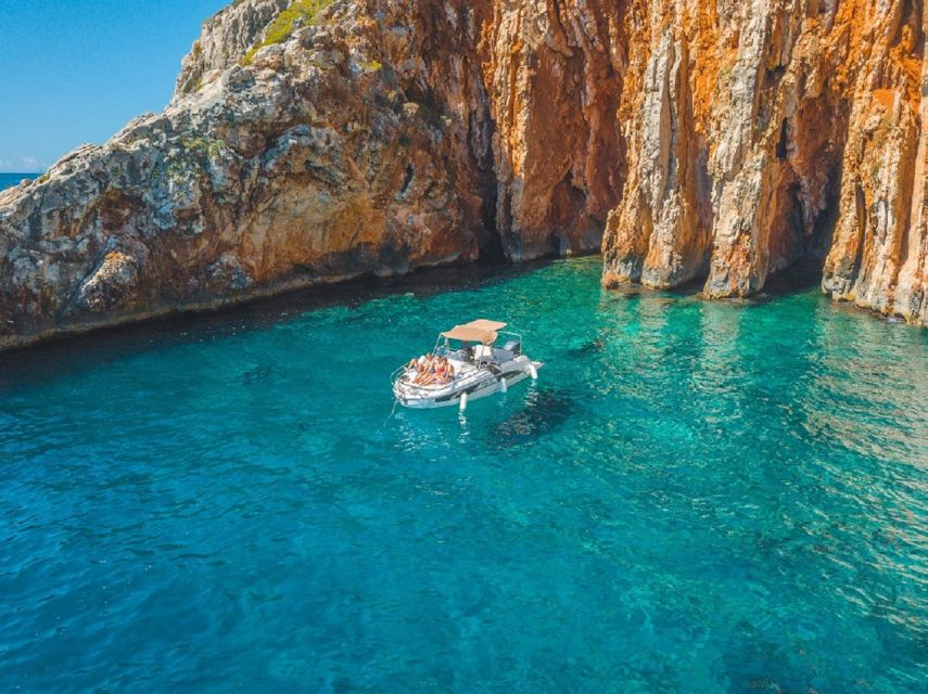 Private boat tour to Hvar & Red Rocks: from Trogir or Split - Why this Hvar and Red Rocks speedboat day works from Split or Trogir