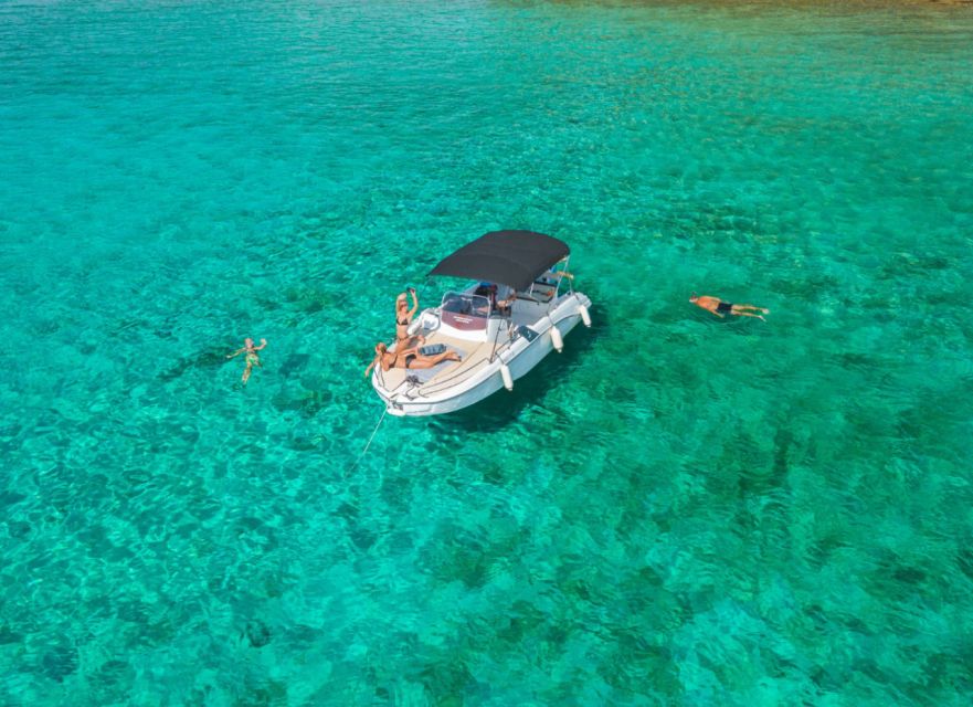 Private boat tour to Hvar & Red Rocks: from Trogir or Split - Red Rocks near Milna on Hvar: snorkeling plus cliff-jump nerve