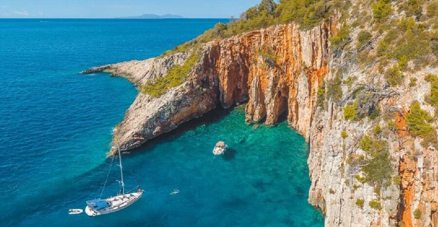 Private boat tour to Hvar & Red Rocks: from Trogir or Split - Meeting points, the 9 hour rhythm, and how to plan your day