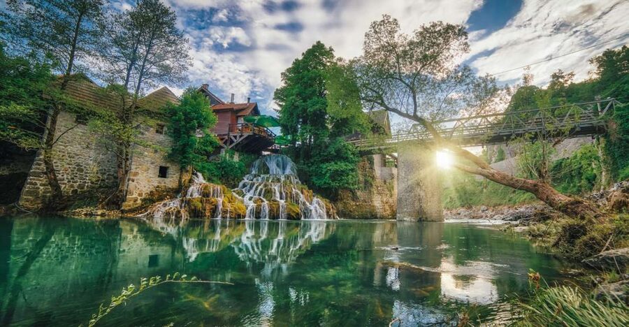 Private Day Trip Zagreb-Plitvice Lakes National Park - Getting into Plitvice: picking the right 2-hour route