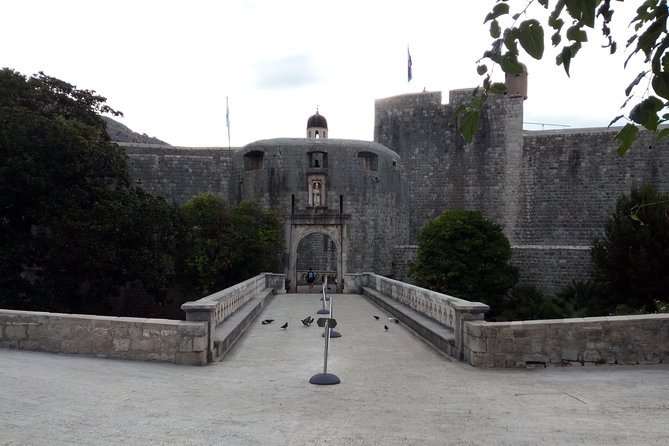 Private Dubrovnik History & Scenery City Tour - Dubrovnik Cathedral and the Old Port, where the walk gets calmer