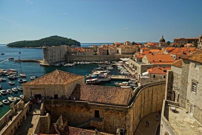 Private Dubrovnik History & Scenery City Tour - Stop 2: Mount Srdj, cable car views, and 10 to 15 minute photo windows