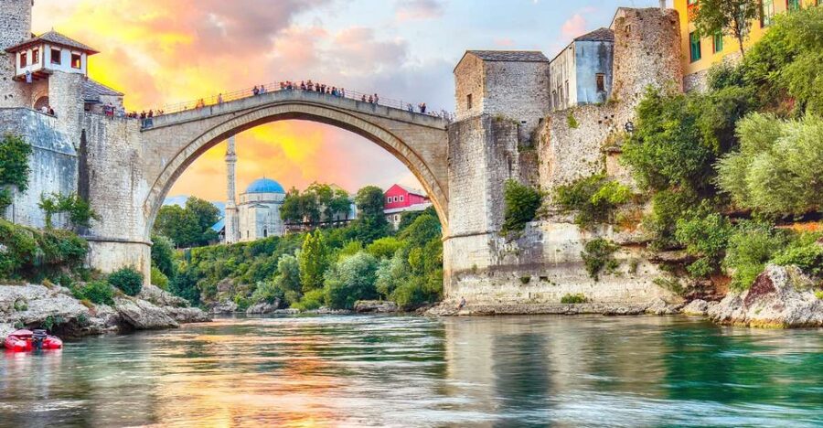 Private Full - Day Tour: Mostar & Kravice Waterfalls from Du - Mostar on foot, Turkish coffee and sweets as part of the visit