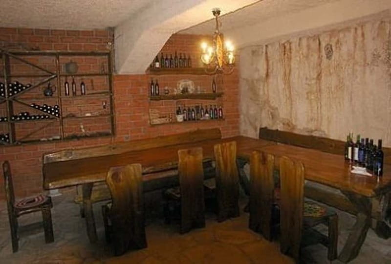 Private Full-Day Wine Tour from Dubrovnik to Peljesac - Entering the wine rooms: what a master class tasting really gives you
