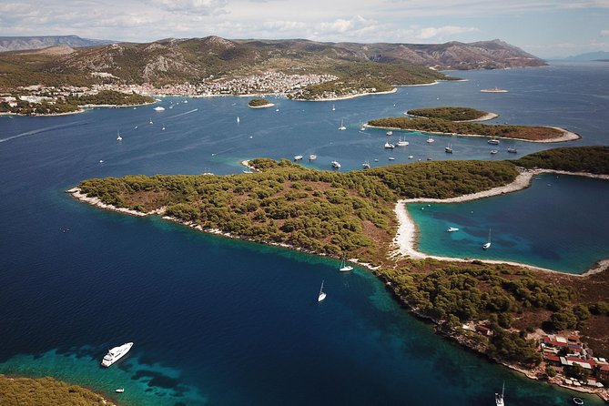 Private Half-Day Kayak Experience in Hvar and Pakleni Islands - Snorkeling Stops and Beach Breaks: How to Use the Included Gear