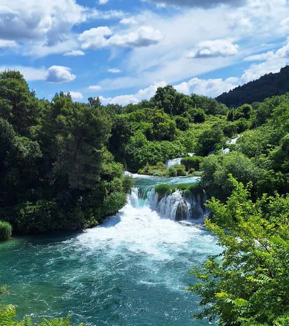 Private Krka falls tour from Split with Wine Tasting & Lunch - Skradin by boat: a scenic bridge between nature and wine