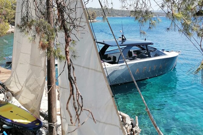 Private Luxury boat from Hvar, Brač and Split - Comfort and crew: where this trip earns its 4.9 rating