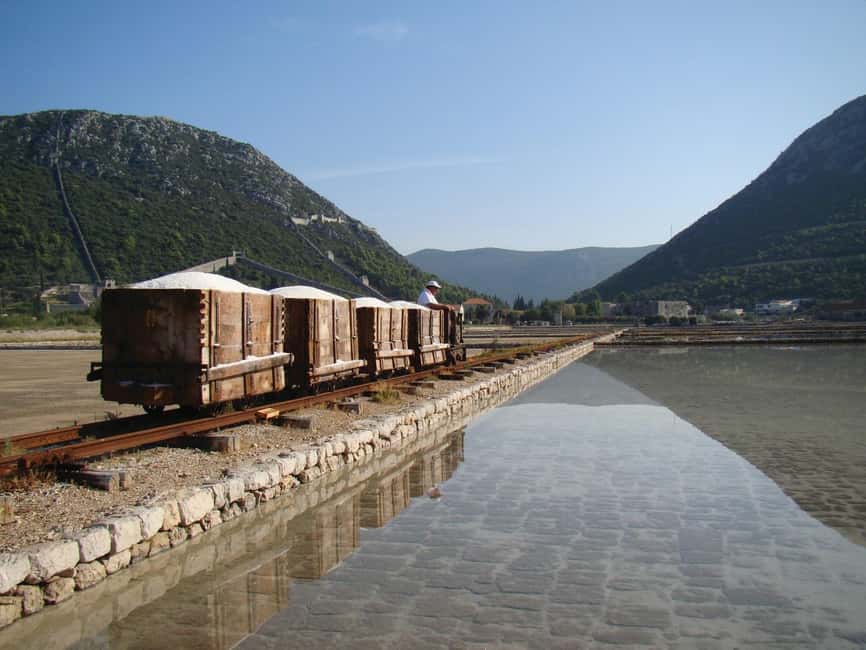Private Mostar, Ston and Kravice Waterfalls - Costumizable - Mostar and Stari Most: the bridge, the bazaars, and controlled time