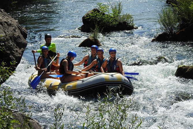 Private rafting on Cetina river with caving & cliff jumping,free photos & videos - Swimming breaks and fresh fruit snacks, how to maximize them