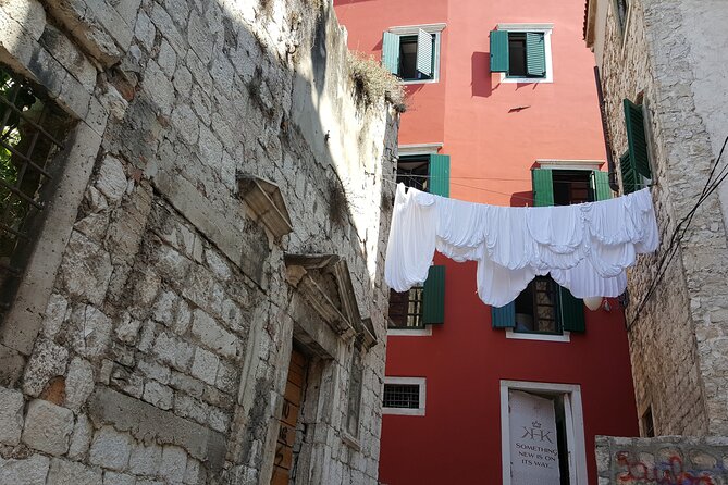 Private Sibenik Walking Historical Morning or Evening Tour - Stop 2: St James Cathedral, what you can see and what costs extra