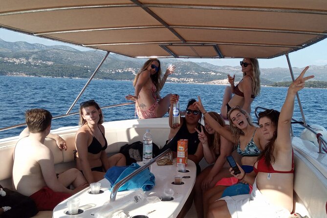 Private Speedboat Guided Tour: Explore the best of Dubrovnik Islands - Lovrijenac views and Dubrovnik legends from the water
