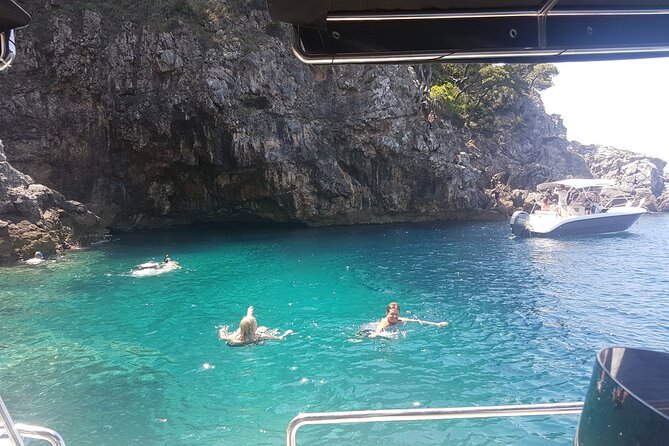 Private Speedboat Guided Tour: Explore the best of Dubrovnik Islands - Blue Cave Dubrovnik: the three-cave swim moment on Kolocep