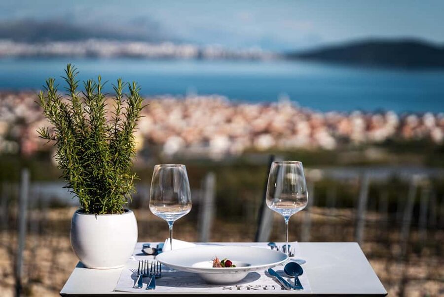 Private Split & Trogir Wine Tasting & Vineyard with Sea View - Split on foot: getting the stories behind the main sights