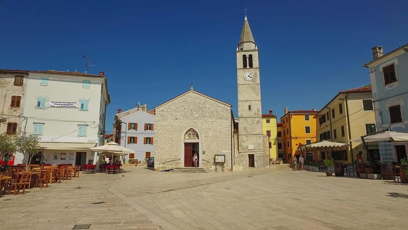 Pula: All-Inclusive Brijuni Boat Tour w Lunch, Drinks & Swim - Boat comfort details that make 4 hours feel easy