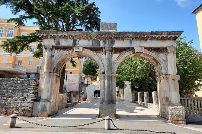 Pula Essentials Walking Tour - Tito’s Park start, the anchor landmark, and a simple way to meet up