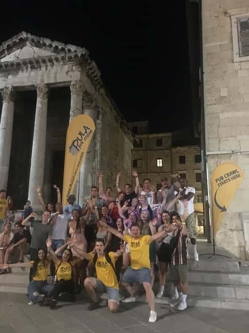 Pula: Guided Pub Crawl Experience - Optional biggest club time, and what the €6 entrance really means