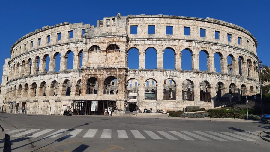 Pula: Historic Sites Private Walking Tour - Key highlights worth caring about
