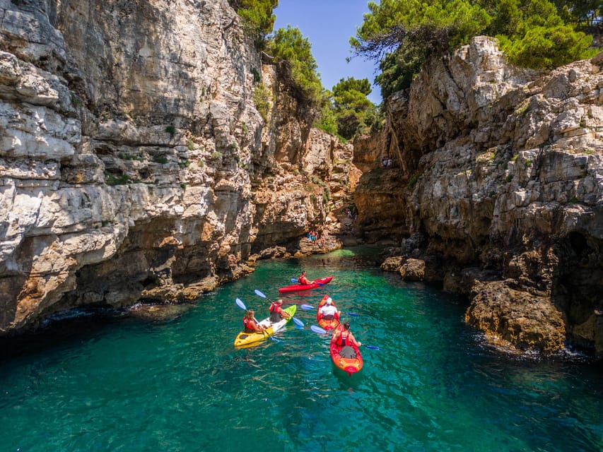 Pula: Kayak Adventure with Cave & Island Snorkeling - Kayak Training, Then Grotta di quarzo in About 20 Minutes