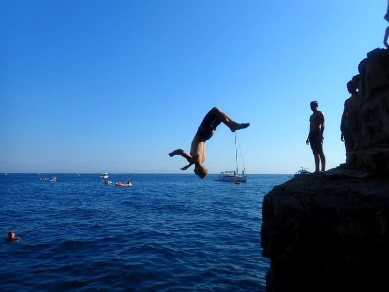 Pula: Sea Adventure – Boat, Kayak, Snorkeling & Cliff Jumps - Guides and safety: why so many people mention feeling looked after