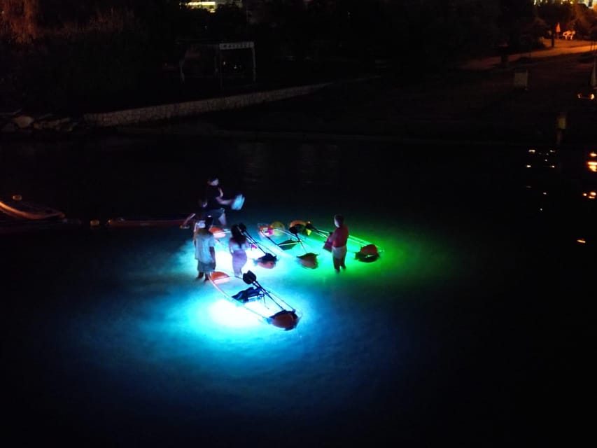 Rab: Night adventures illuminated transparent kayaks - Finding the start at Lopar Kayak Rental, with a 10-minute safety briefing