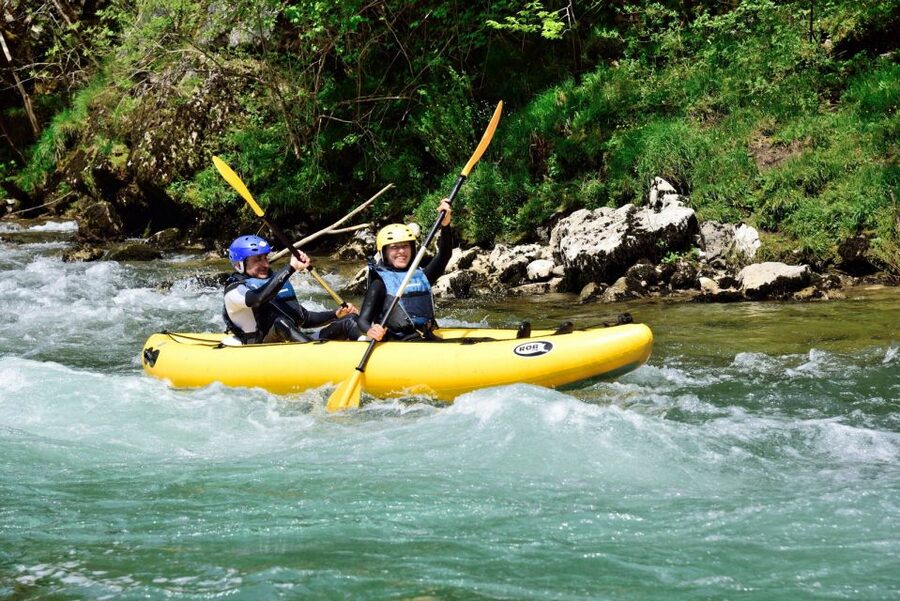 Rafting/Kayaking adventure river Kupa - The rapids: multiple hits, beginner safety, and how intensity works here