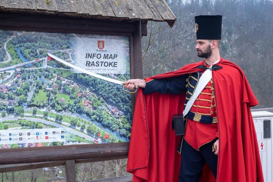 Rastoke Tour Guide - The guide experience: local names, real storytelling, and one caution