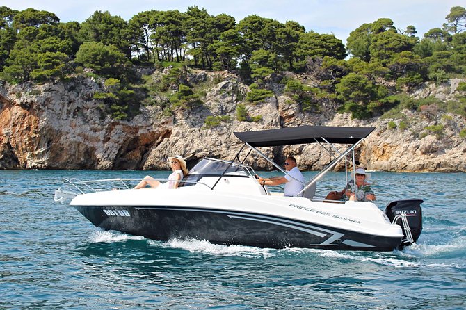 Rent a speed boat and explore beaches and coves of Elaphiti Islands - Getting Started at Yacht Club Orsan, and How Pickup Really Works