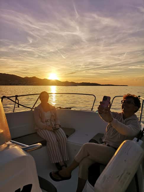 Romantic Sunset tour around Zadar with Drinks - Meeting at Foša, then heading toward the Old City views