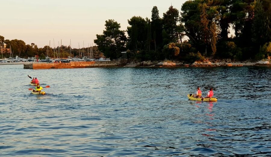 Rovinj-Amazing kayak tour &snorkeling &free drink &photos - Photos taken for you, so your hands stay on the paddle