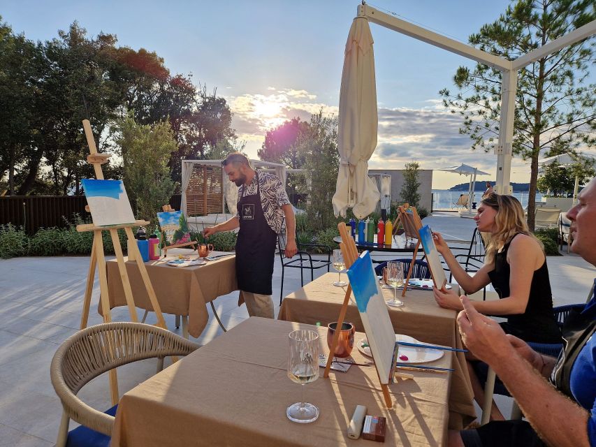 Rovinj: Artafera painting workshops - Paint, wine & more - Entering the old town vibe, without needing a paint background