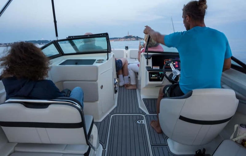 Rovinj: Dolphin Watching Sunset Speedboat Tour with Drinks - A small-group speedboat, why that matters for your view