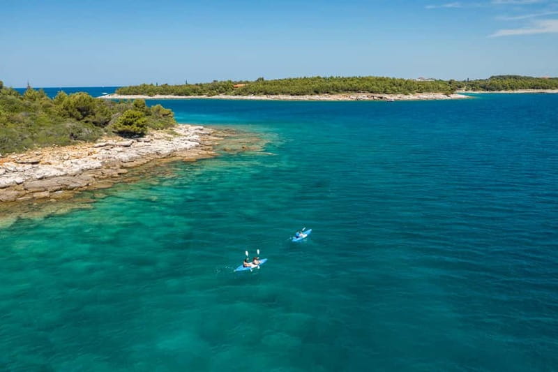 Rovinj Islands: 4-Hour Guided Kayak Tour with drinks - Drinks and included photos, the small extras that count