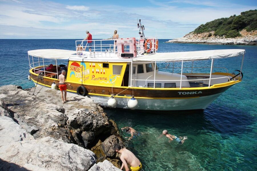 Rovinj Islands Boat Tour with Swimming - Dvije Sestrice: 30 minutes to snorkel, swim, and enjoy the underwater view