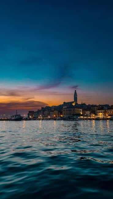 Rovinj: Luxury Old Town Night Cruise with Drinks - Key Things That Make This Rovinj Night Cruise Work