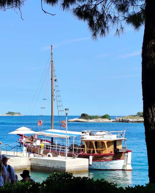 Rovinj: Red Island & Lim Fjord boat tour with BBQ & Swimming - What is included on board: drinks, BBQ, and the value of time