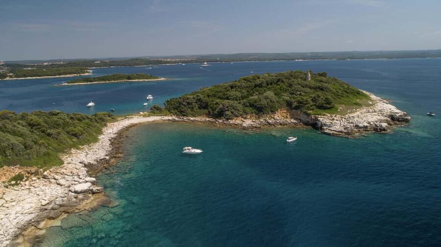 Rovinj: Rovinj Archipelago and South Coves Speedboat Tour - Key points you should know before you go