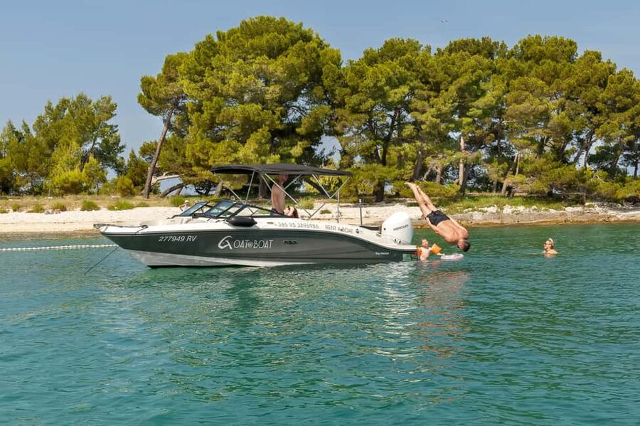 Rovinj: Rovinj Archipelago and South Coves Speedboat Tour - Price and value: $494 per group up to 3 people
