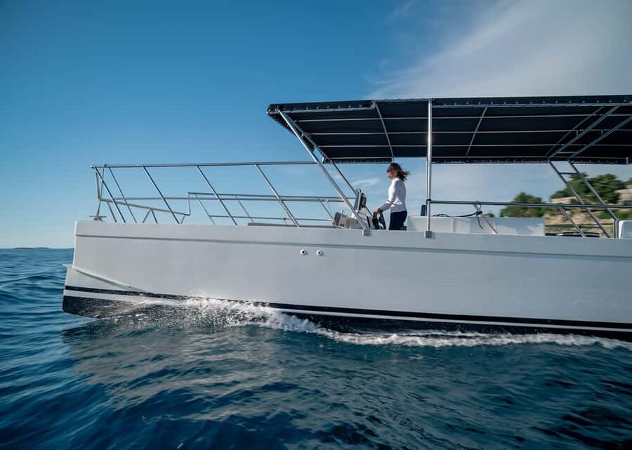 Rovinj: Sunset & dolphin group tours with Catamaran - Why This Catamaran Tour Feels Different in Rovinj