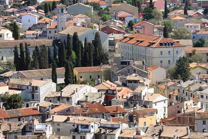 Rovinj walking tours - Local guide storytelling, with Goran and Maslinka as prime examples
