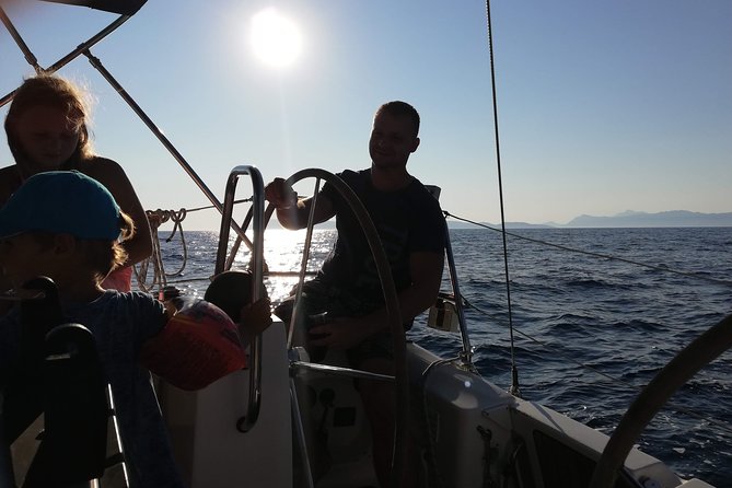 Sailboat tour to the islands - Where you sail: Hvar or Brač, chosen by the wind