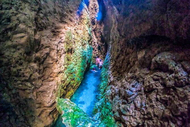 Sea Kayaking - Pag Bay - Sušac Cape: The First Big Break for Swimming and Resetting