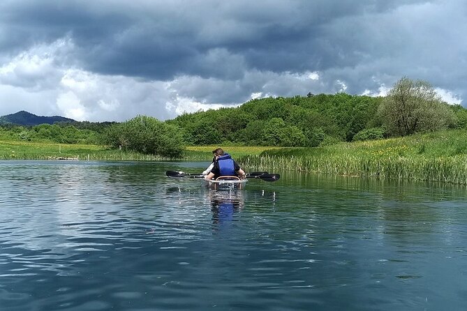 See through kayaks on Gacka river - Time, comfort, and sun strategy for a clear-water day