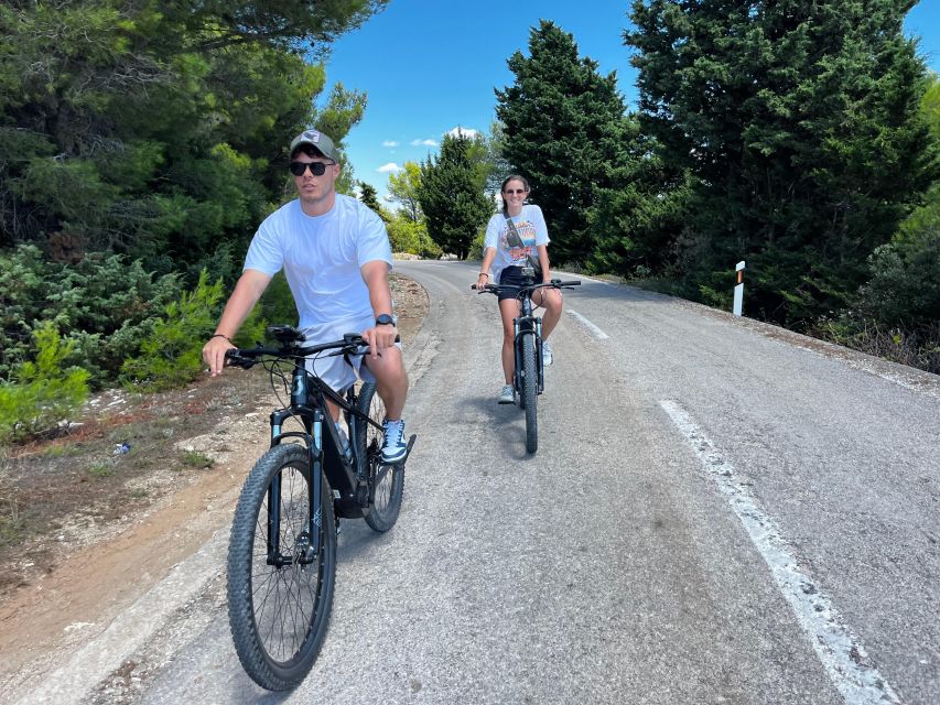 Self-guided mountain bike tour (non-electric) - Stari Grad: the finish that feels like a reward