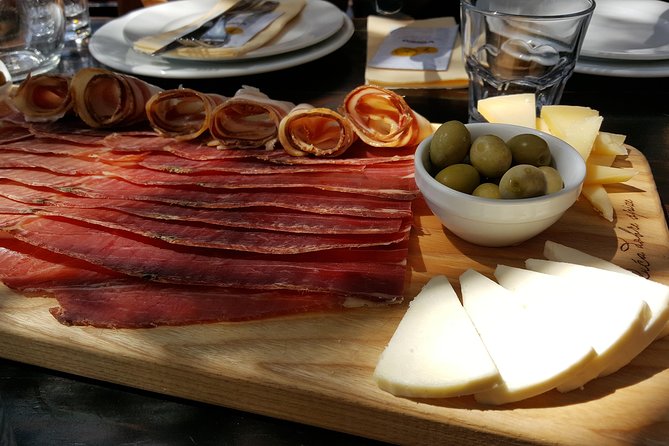 Sibenik Private Combined Food & Drink and Historical Tour - Starting with café culture and coronation-style bites