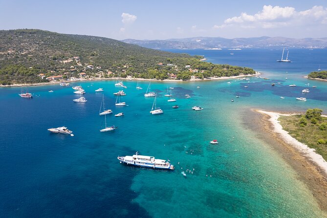 Slatine - Island Hopping Excursion (Trogir/Blue Lagoon/Shipwreck) - Onboard comfort: restroom, WiFi, and how the boat experience affects your day