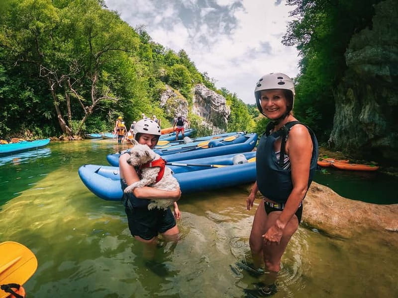 Slunj: River and Waterfalls Kayaking on Mrežnica river - Getting kitted out: neoprene, life jackets, helmets, and barrel boats