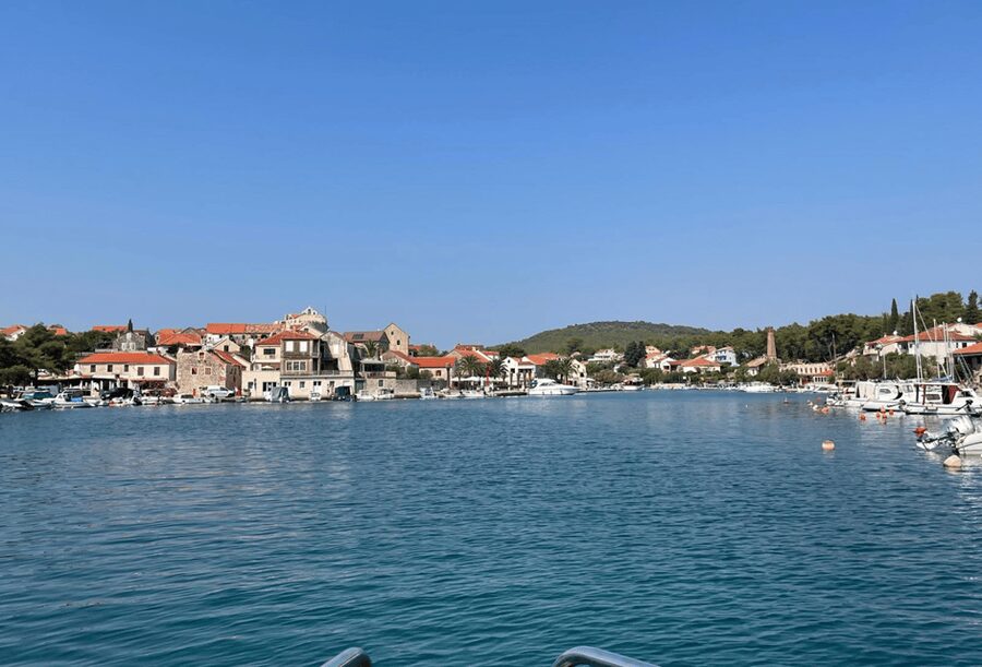 Speedboat Panorama Excursion Brac Povlja - MPL Nautika - Vruja Bay and Pisak: privacy feeling on the route