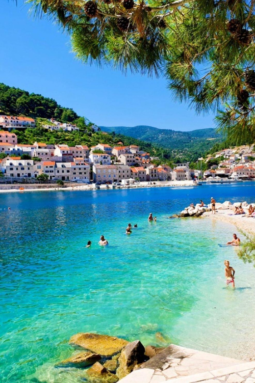 Speedboat Panorama Excursion Brac Povlja - MPL Nautika - Meeting MPL Nautika and finding the right spot