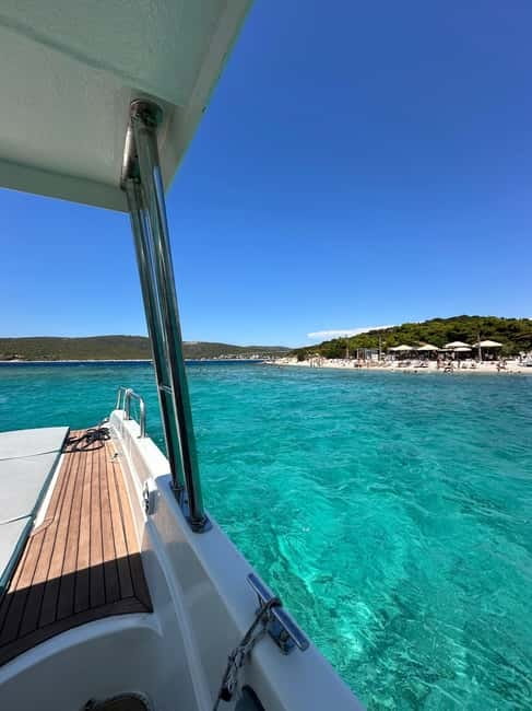 Split: 5 Islands Full-Day Tour to Blue Cave, Vis & Hvar - Blue Cave at Bisevo: the star stop and the cash ticket reality