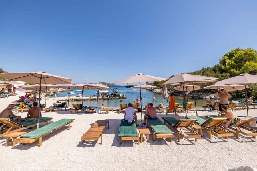 Split: All Inclusive,Underwater Museum,Trogir, Blue Lagoon - The Underwater Museum in Jelinak Bay: shallow water, life-size art